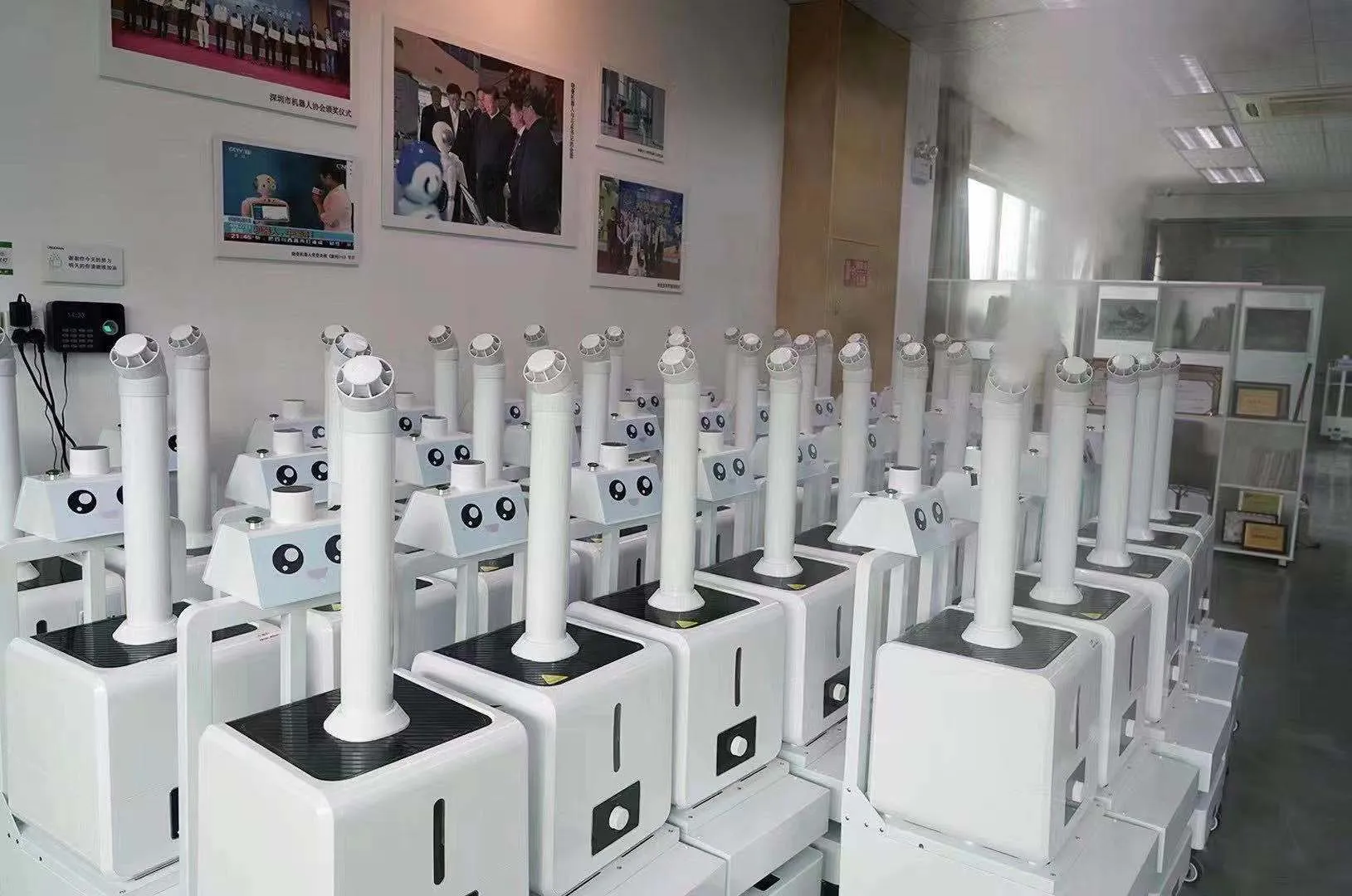 বুদ্ধিমান রোবট মহামারী প্রতিরোধের জন্য ছোট গার্ড হয়ে ওঠে